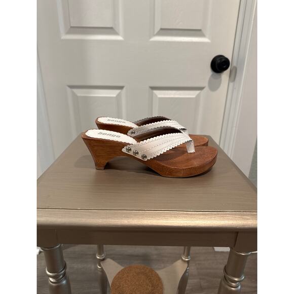 Bongo White Thong Sandal with a Wooden Wedge Heel Women's Size 7 - Picture 2 of 7